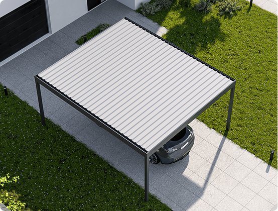 Moderner Carport über einem geparkten Auto auf einer gepflasterten Fläche neben einem Gebäude.